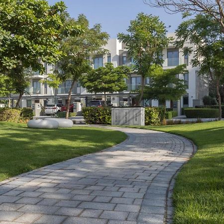 Stay By Latinem Luxury 2Br Holiday Home Cv B609 Near Burj Khalifa ดูไบ ภายนอก รูปภาพ